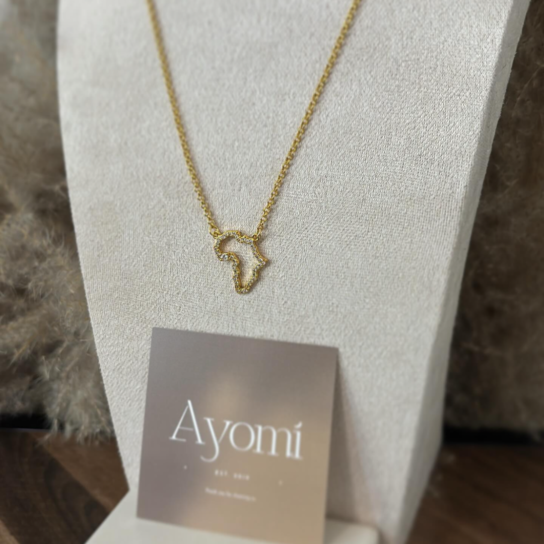 Mila Necklace
