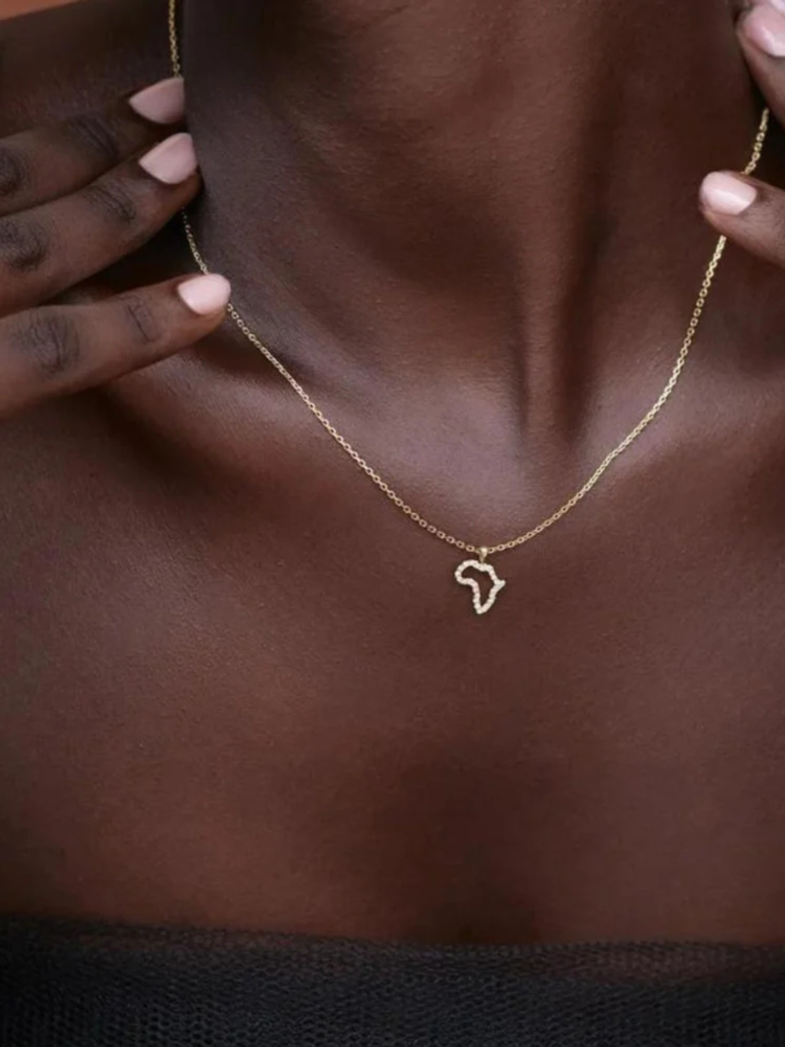 Mila Necklace