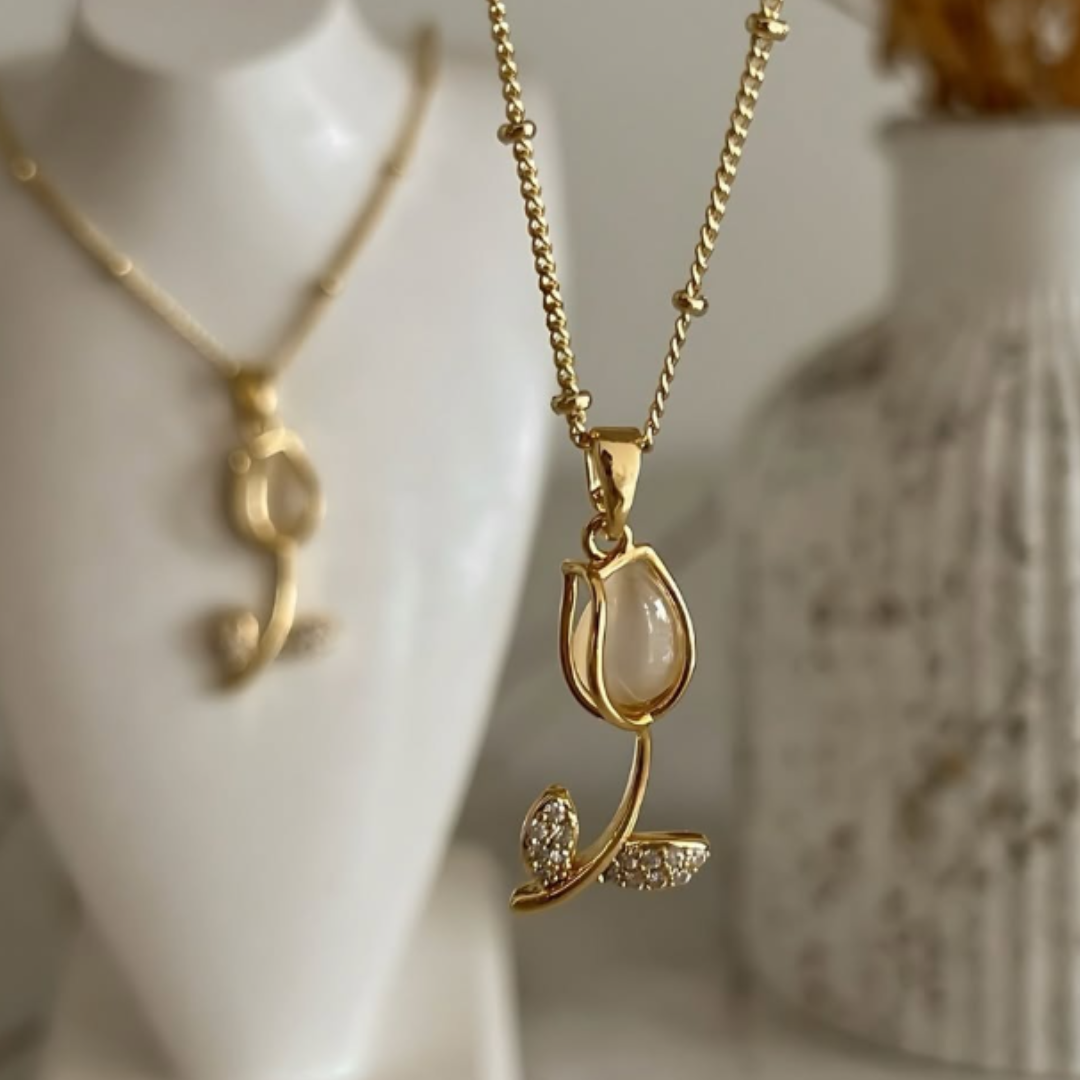 Daffy Necklace