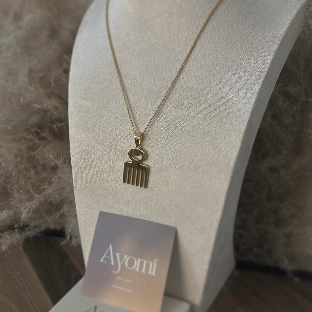 Comb Necklace