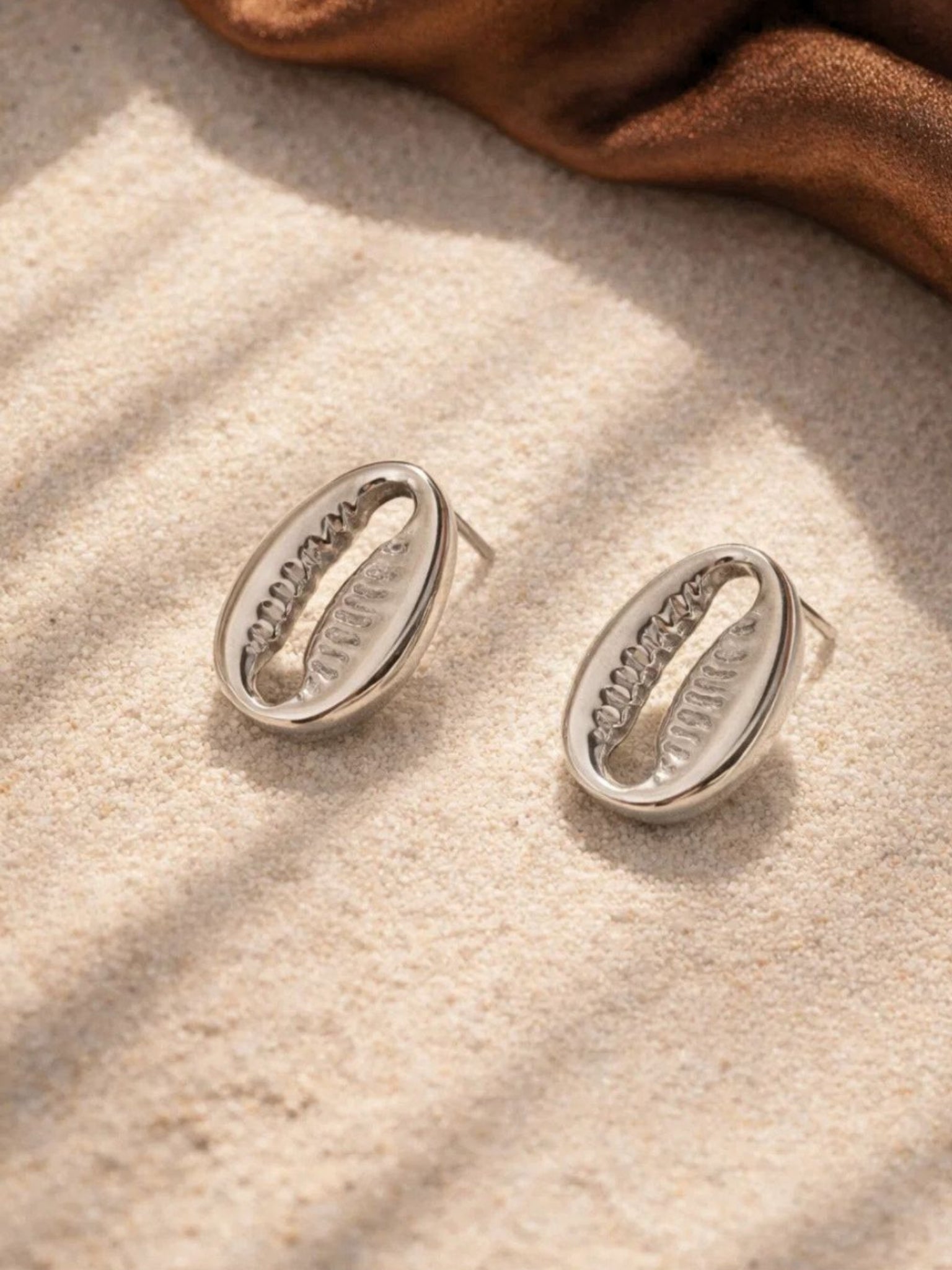 Chausi Earrings (Silver)